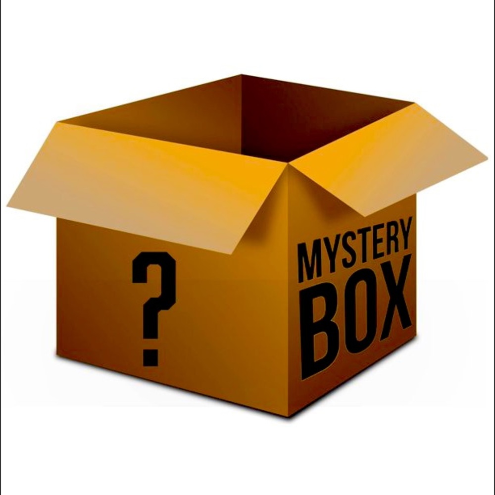 Women’s clothing mystery box!!!